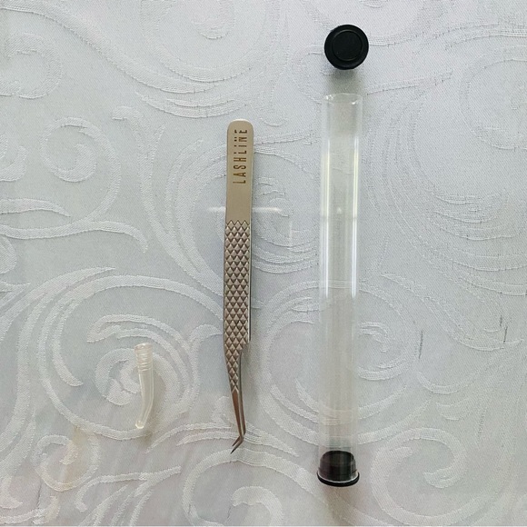 Lash Line Silver Eyelash Lash Extensions Tweezers - Picture 2 of 3